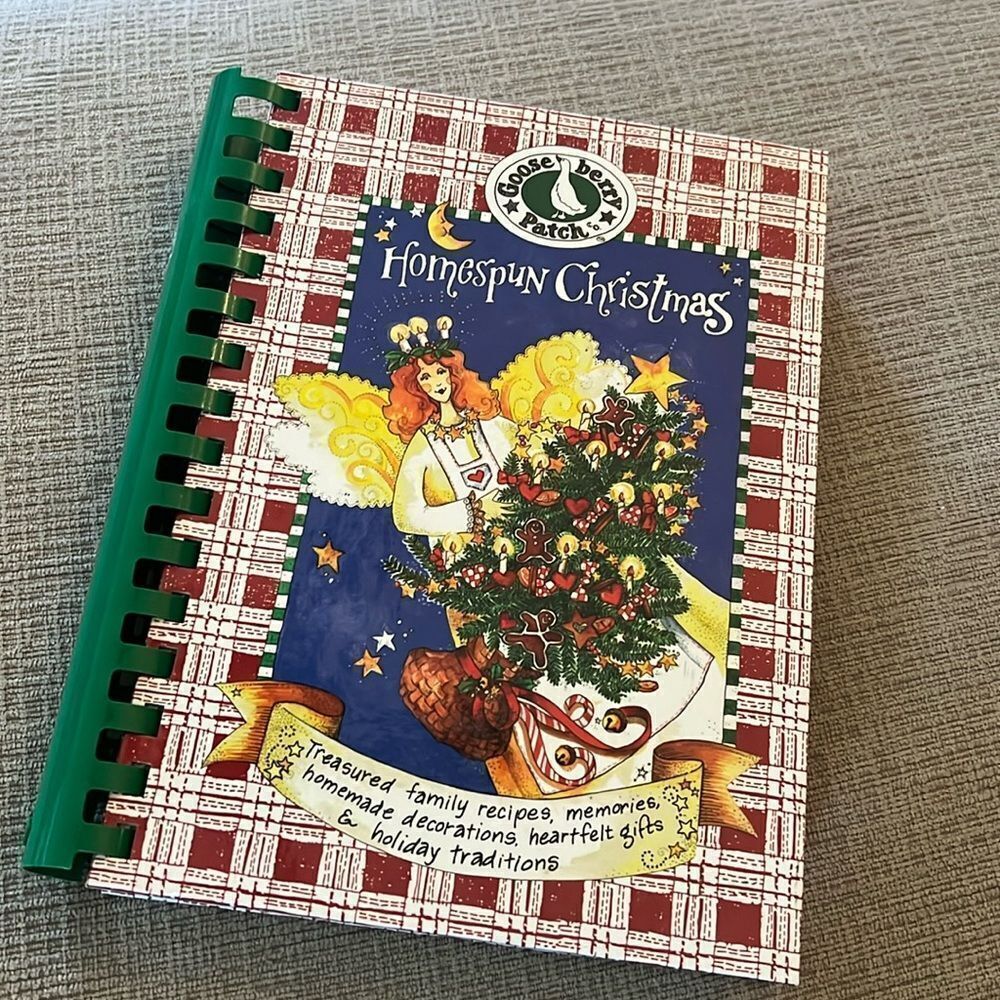 Gooseberry Patch Homespun Christmas Cookbook